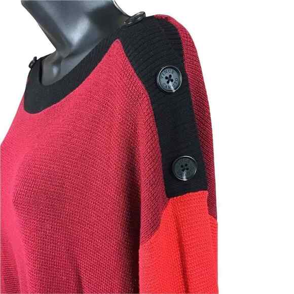 Vince Camuto Women’s Medium Red Black Colorblock Button Shoulder Sweater NWOT - Picture 8 of 16